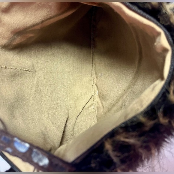 Rare Find Over the Shoulder Purse 
Fur and Leather - Picture 6 of 6